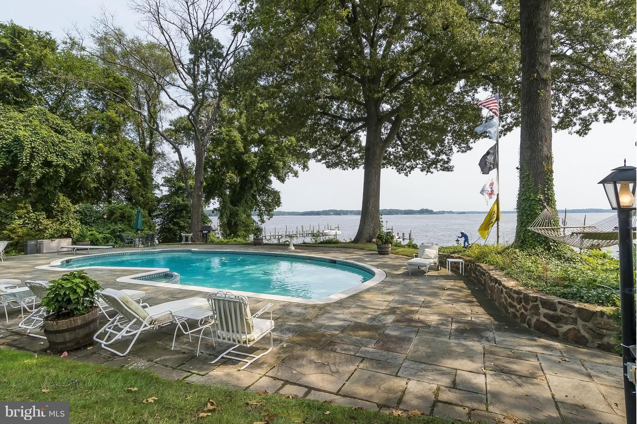525 Broadwater Road Arnold, MD 21012 - Photo 28 of 30 Impossible not to relax here!