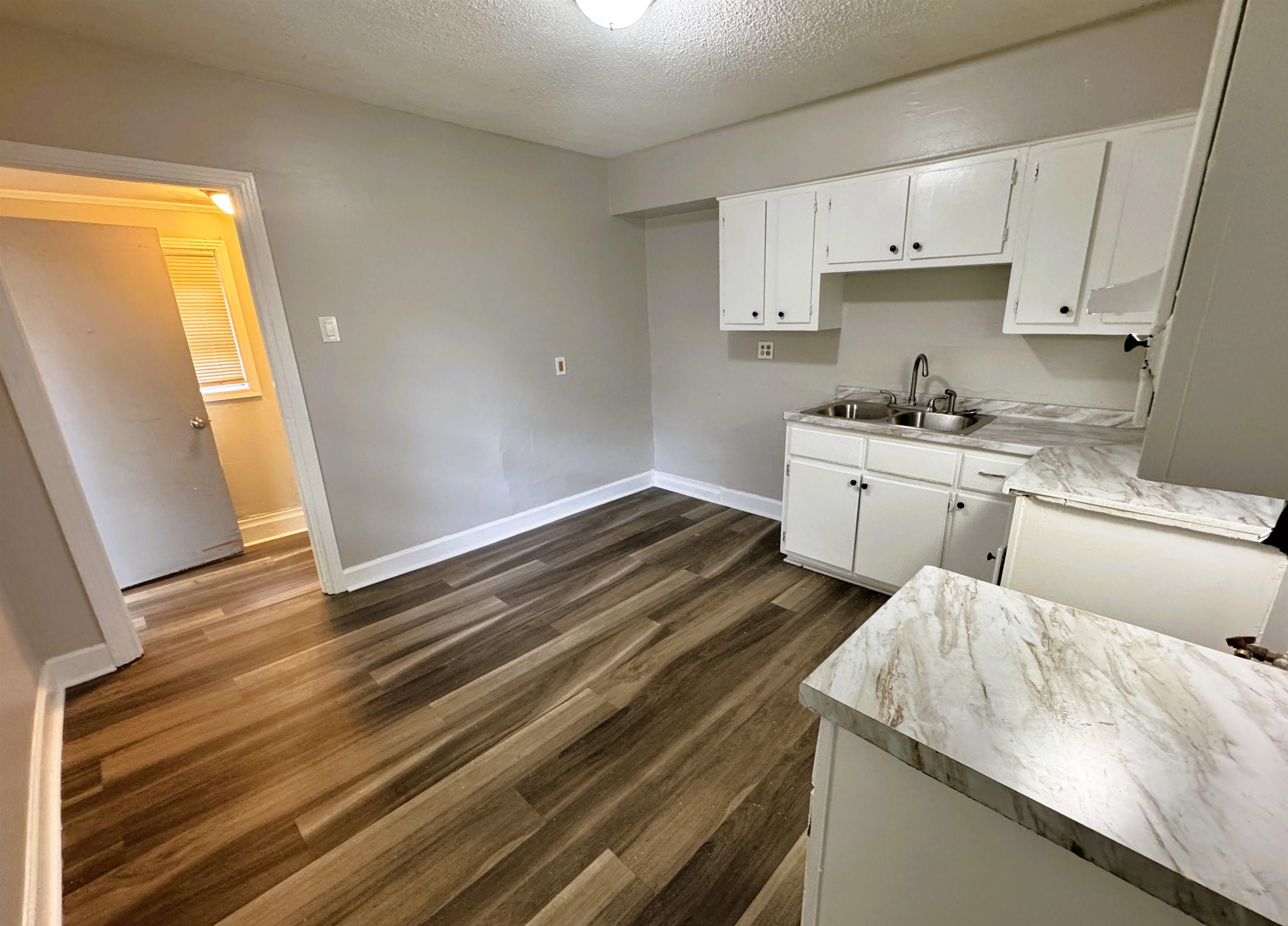 1644 Russwood Road Memphis, TN 38108 - Photo 6 of 16
