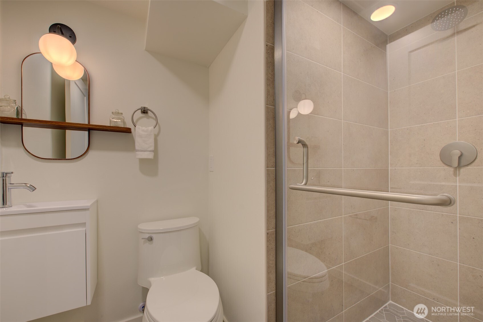 4303 Northeast 24th Street Renton, WA 98059 - Photo 19 of 30