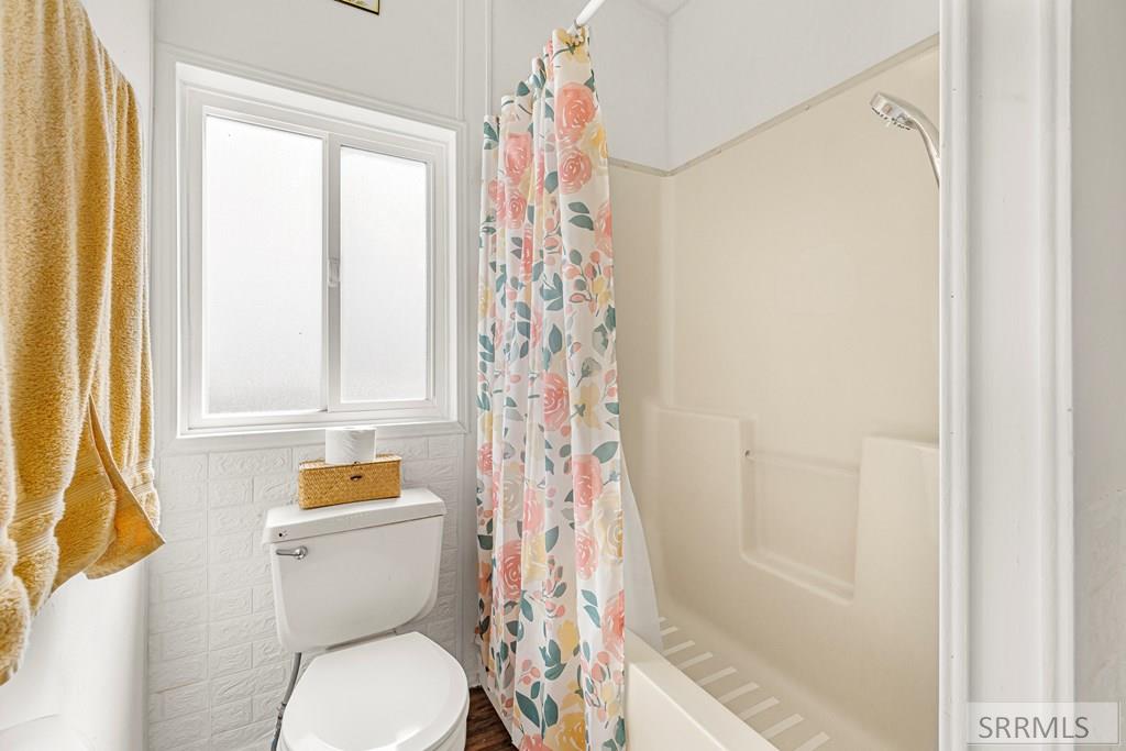 152 North 3500 East Rigby, ID 83442 - Photo 34 of 73 Main Bathroom