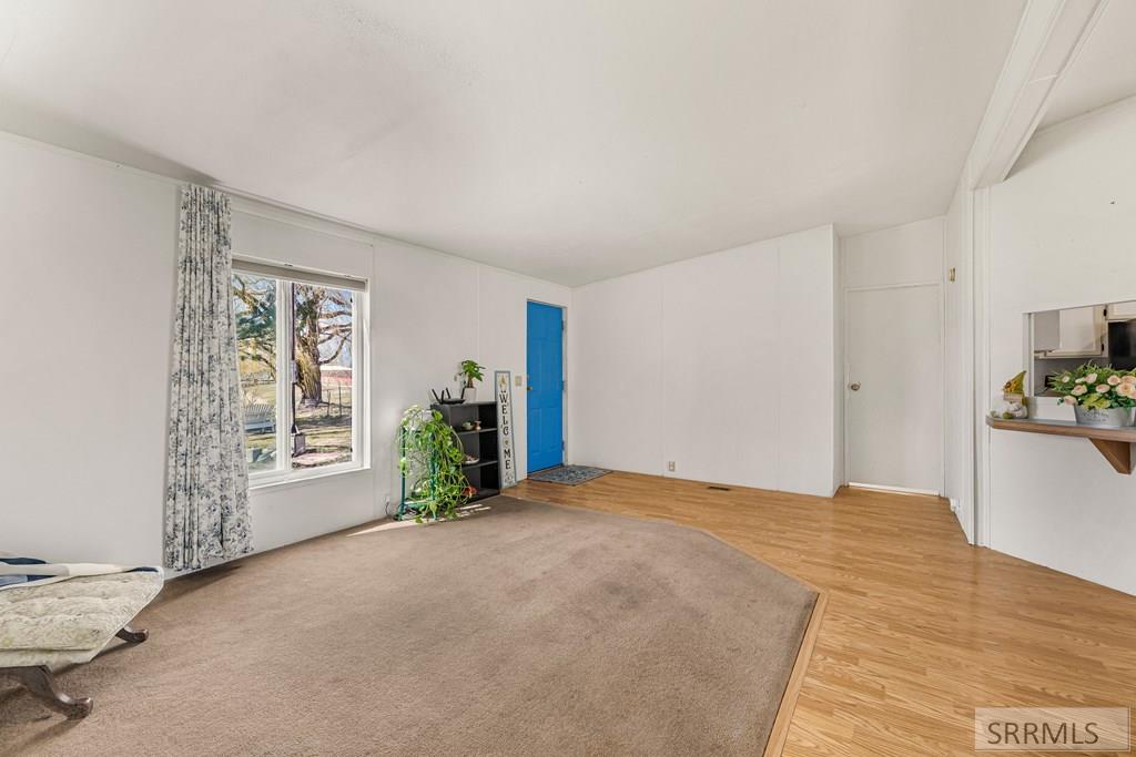 152 North 3500 East Rigby, ID 83442 - Photo 5 of 73 Living Room