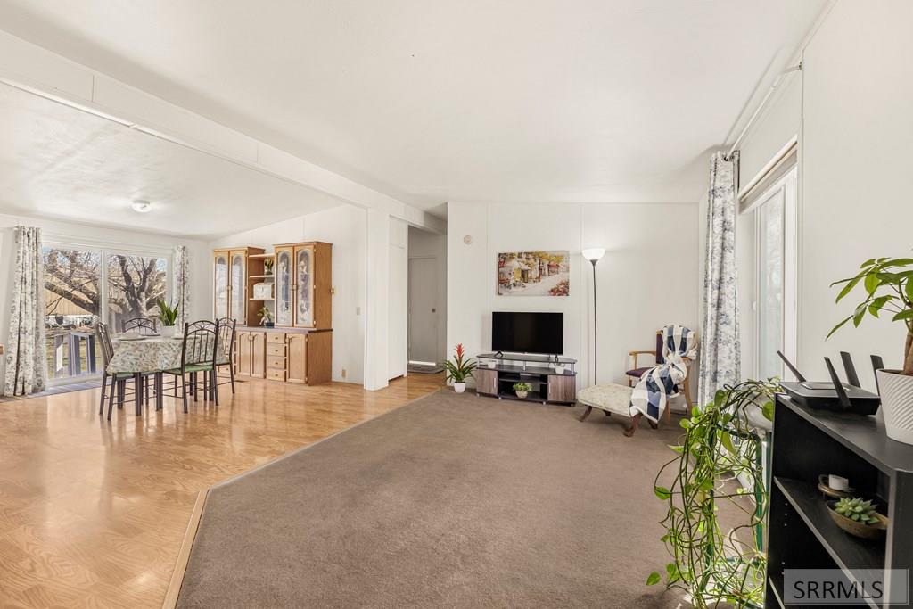 152 North 3500 East Rigby, ID 83442 - Photo 7 of 73 Living Room