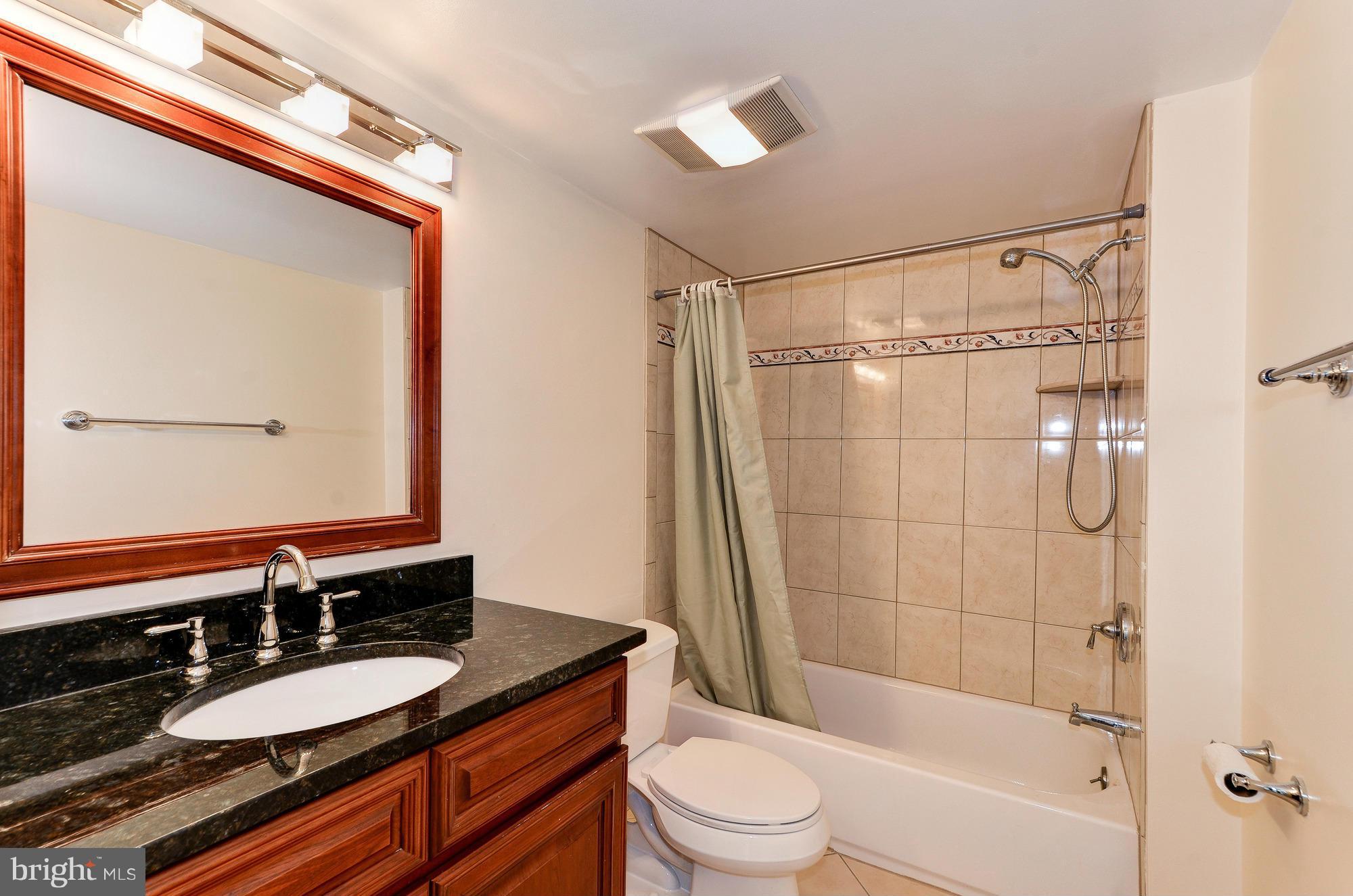 12732 Veirs Mill Road, Unit 8204 Rockville, MD 20853 - Photo 17 of 24 Bath (Master)