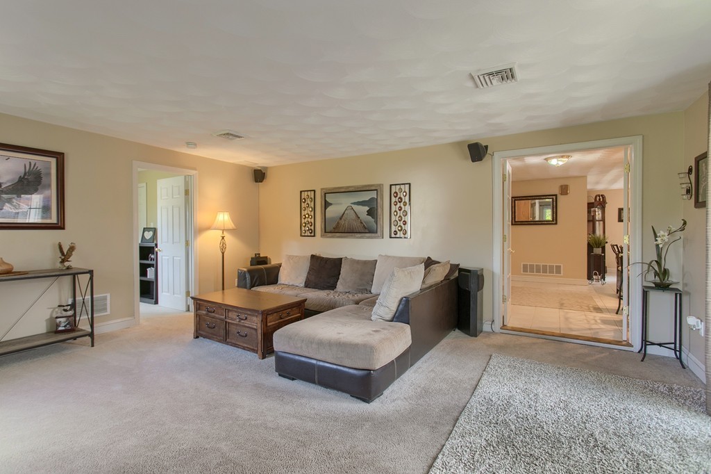 21 Wildes Road Chelmsford, MA 01824 - Photo 13 of 30 Gallery Image 13