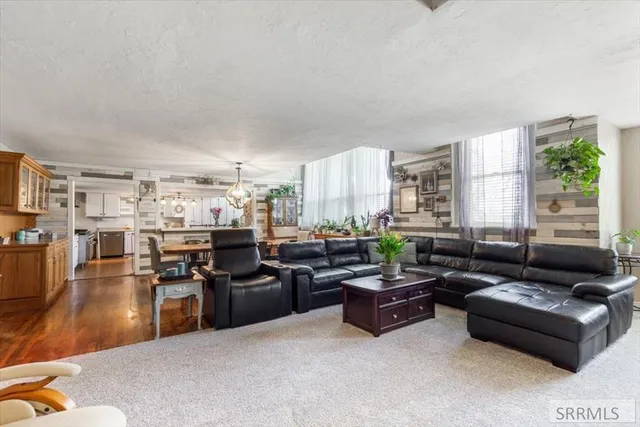 $879,900 | 1052 East 129 North, Idaho Falls, ID 83401