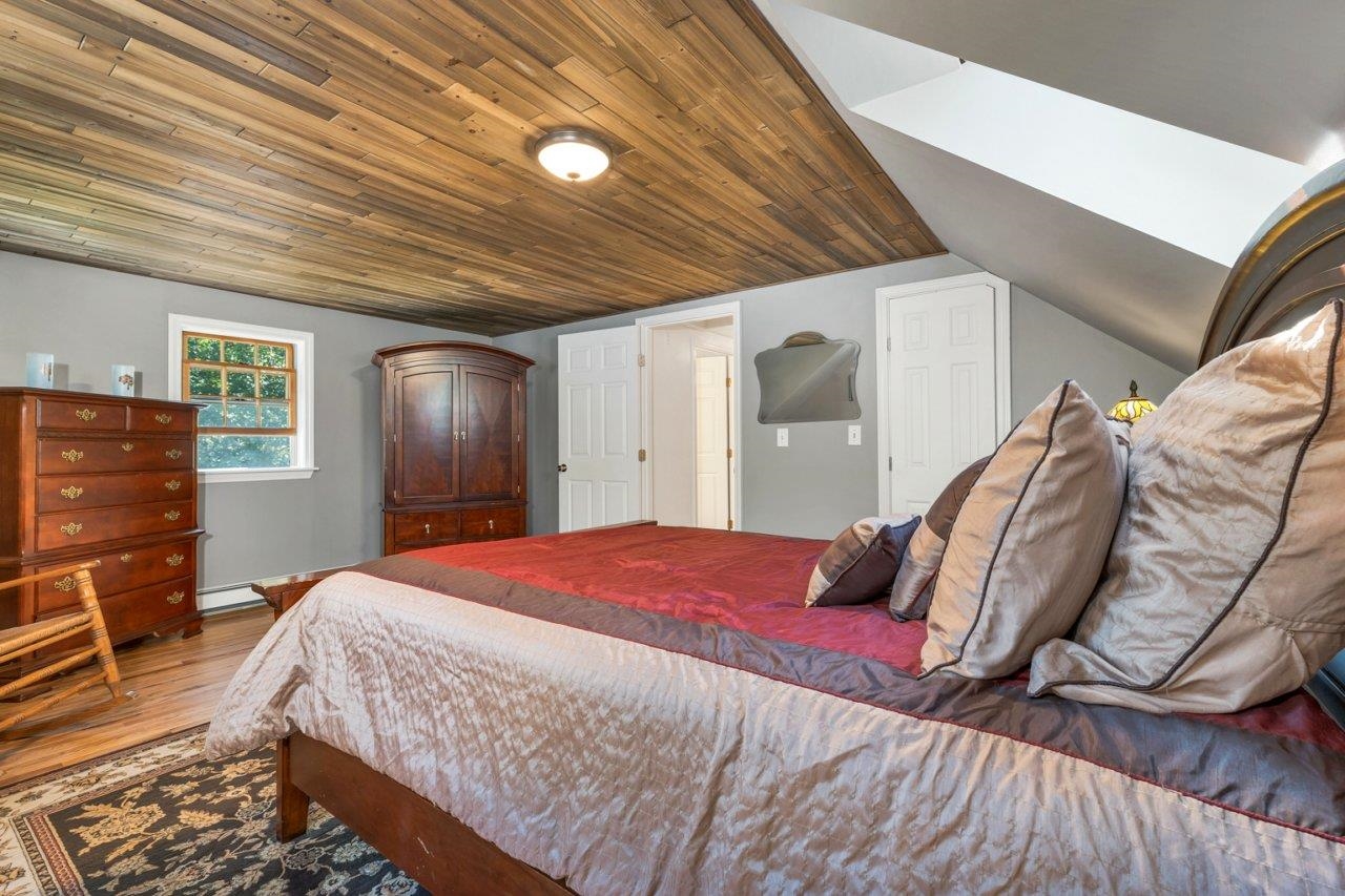 212 Wentworth Road Brookfield, NH 03872 - Photo 29 of 41