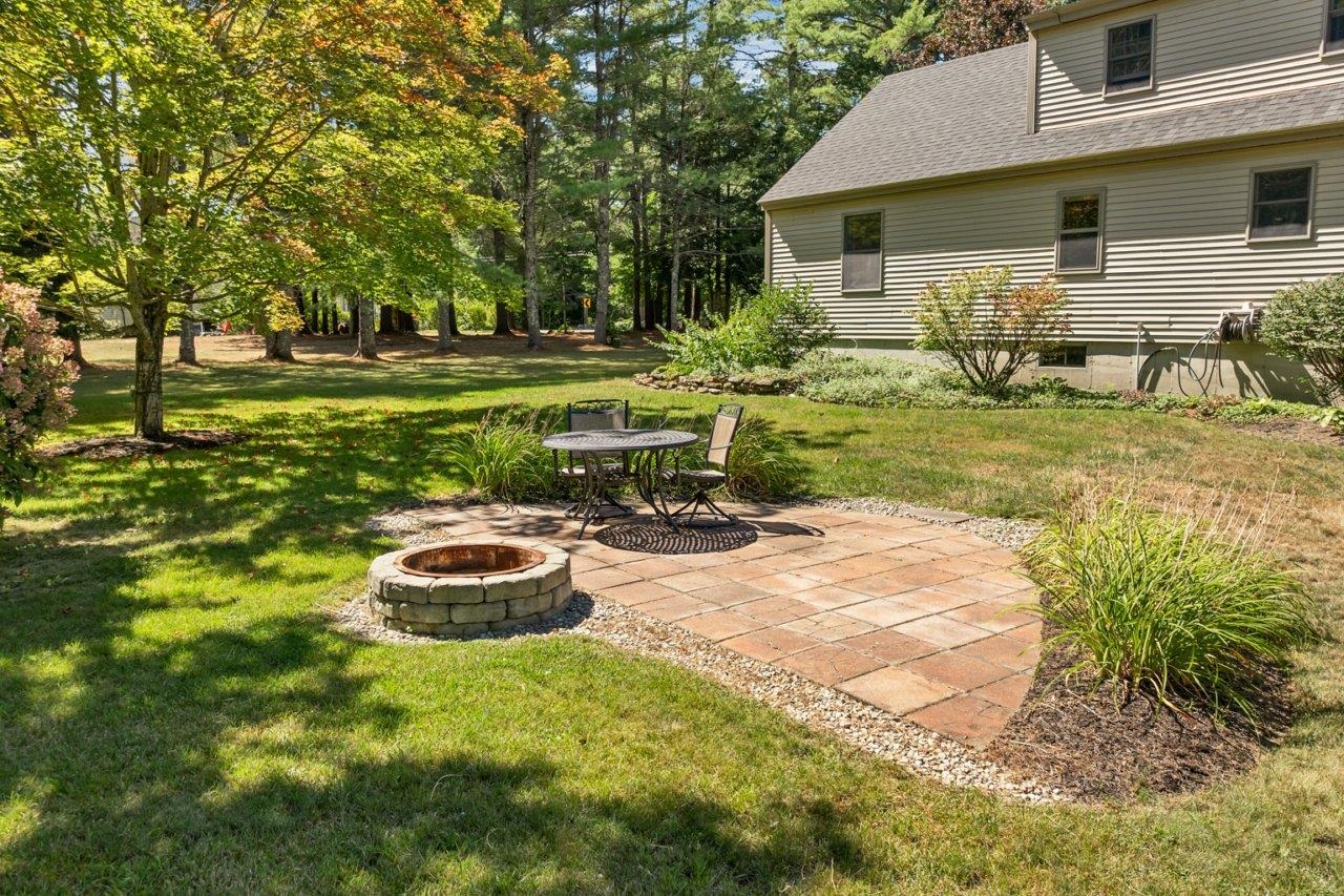 212 Wentworth Road Brookfield, NH 03872 - Photo 31 of 41