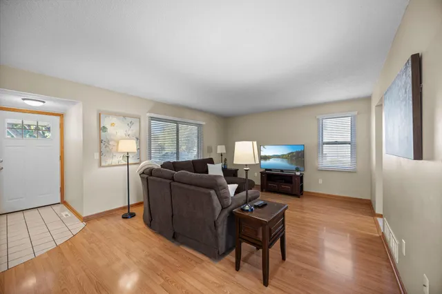 $399,999 | 4240 Braddock Trail, Eagan, MN 55123