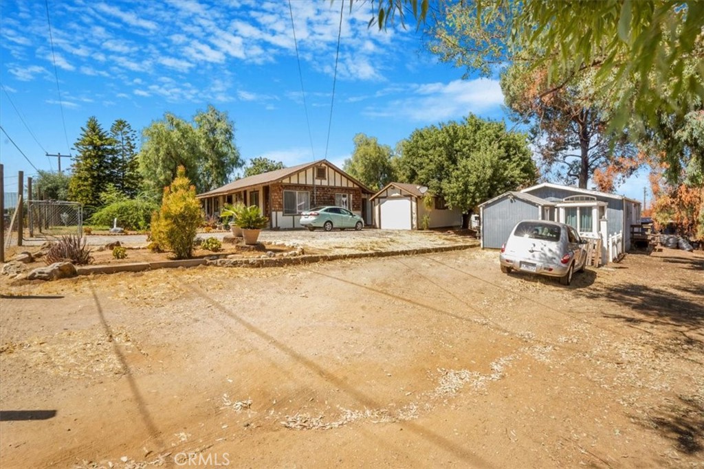 17386 Sage Avenue Riverside, CA 92504 - Photo 4 of 66