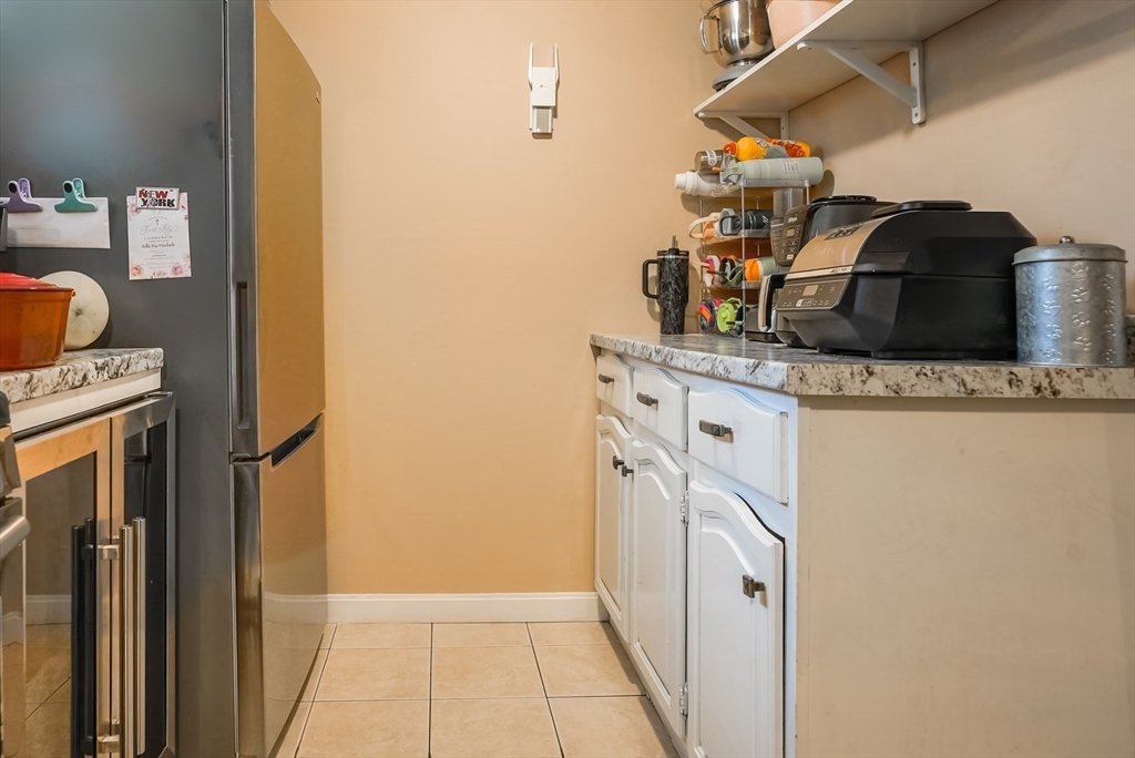 529 Stafford Road Fall River, MA 02721 - Photo 21 of 31
