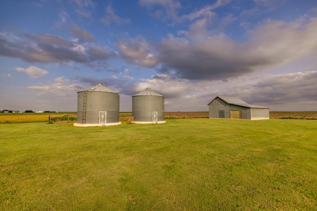 2680 Grants Villa Road Victoria, KS 67671 - Photo 68 of 91