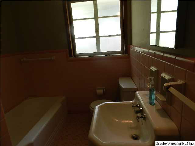 713 Martinwood Road Birmingham, AL 35235 - Photo 16 of 30