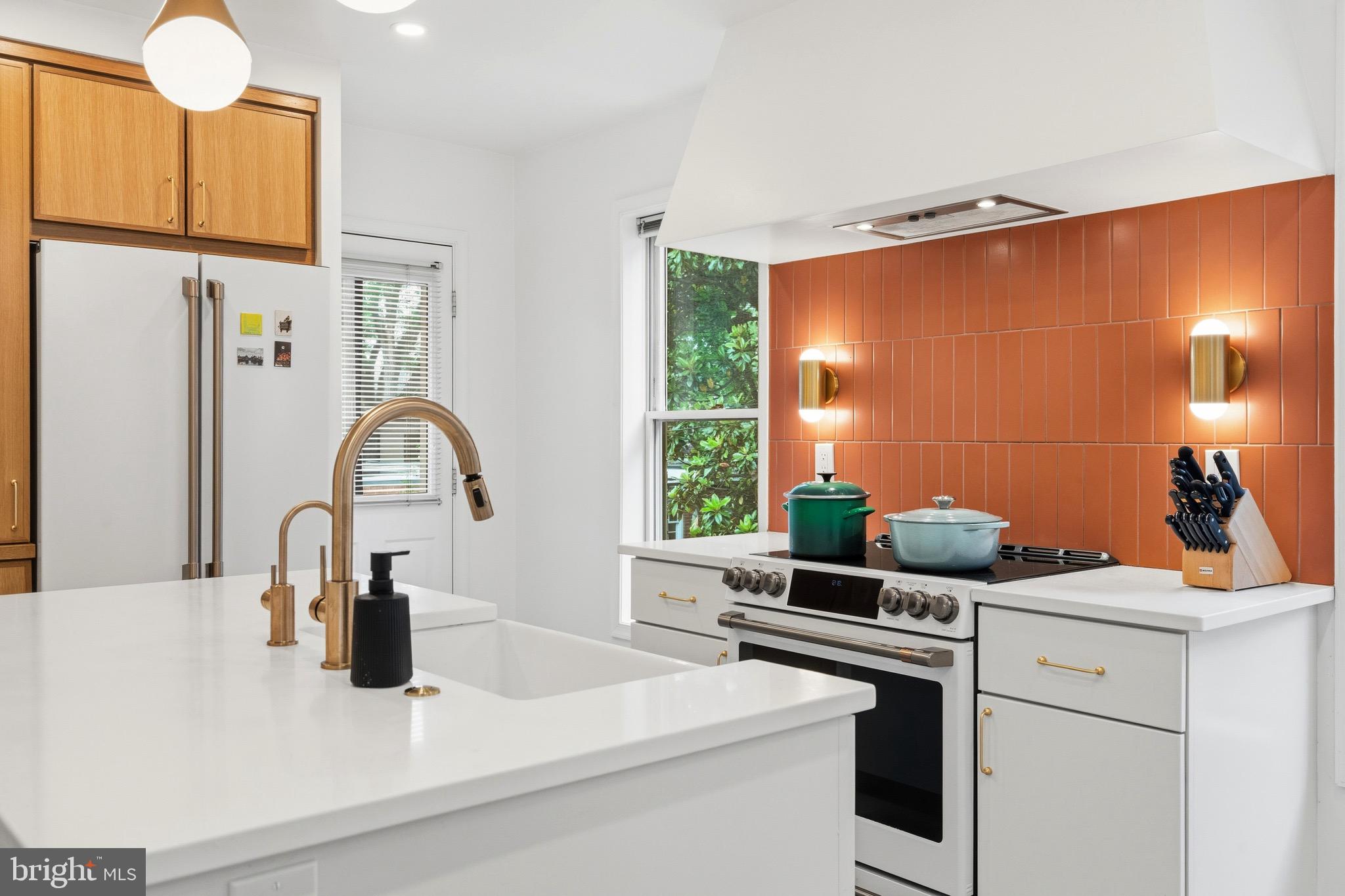 230 11th Street Southeast Washington, DC 20003 - Photo 7 of 63