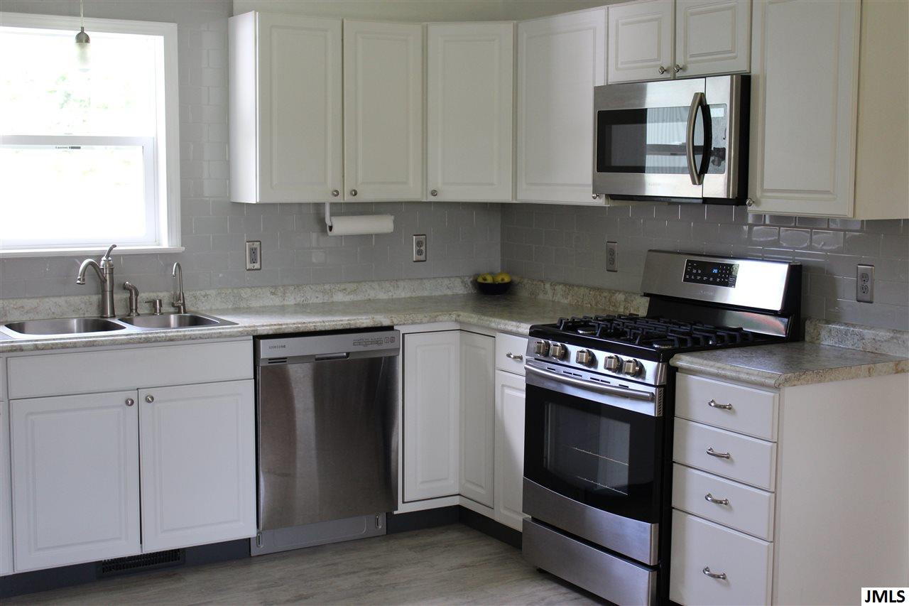 10174 Austin Road Jackson, MI 49201 - Photo 3 of 23 Photo 3