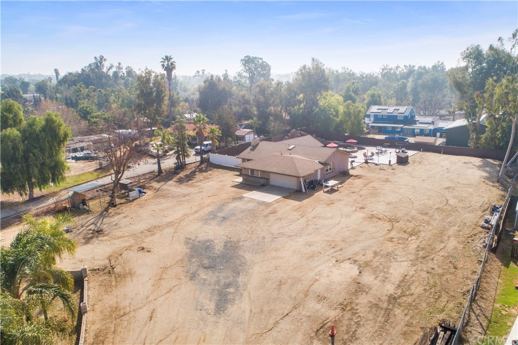 18649 Kross Road Riverside, CA 92508 - Photo 30 of 35