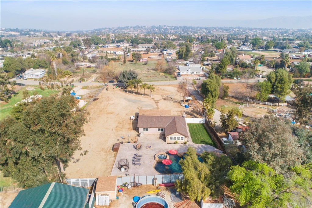 18649 Kross Road Riverside, CA 92508 - Photo 31 of 35