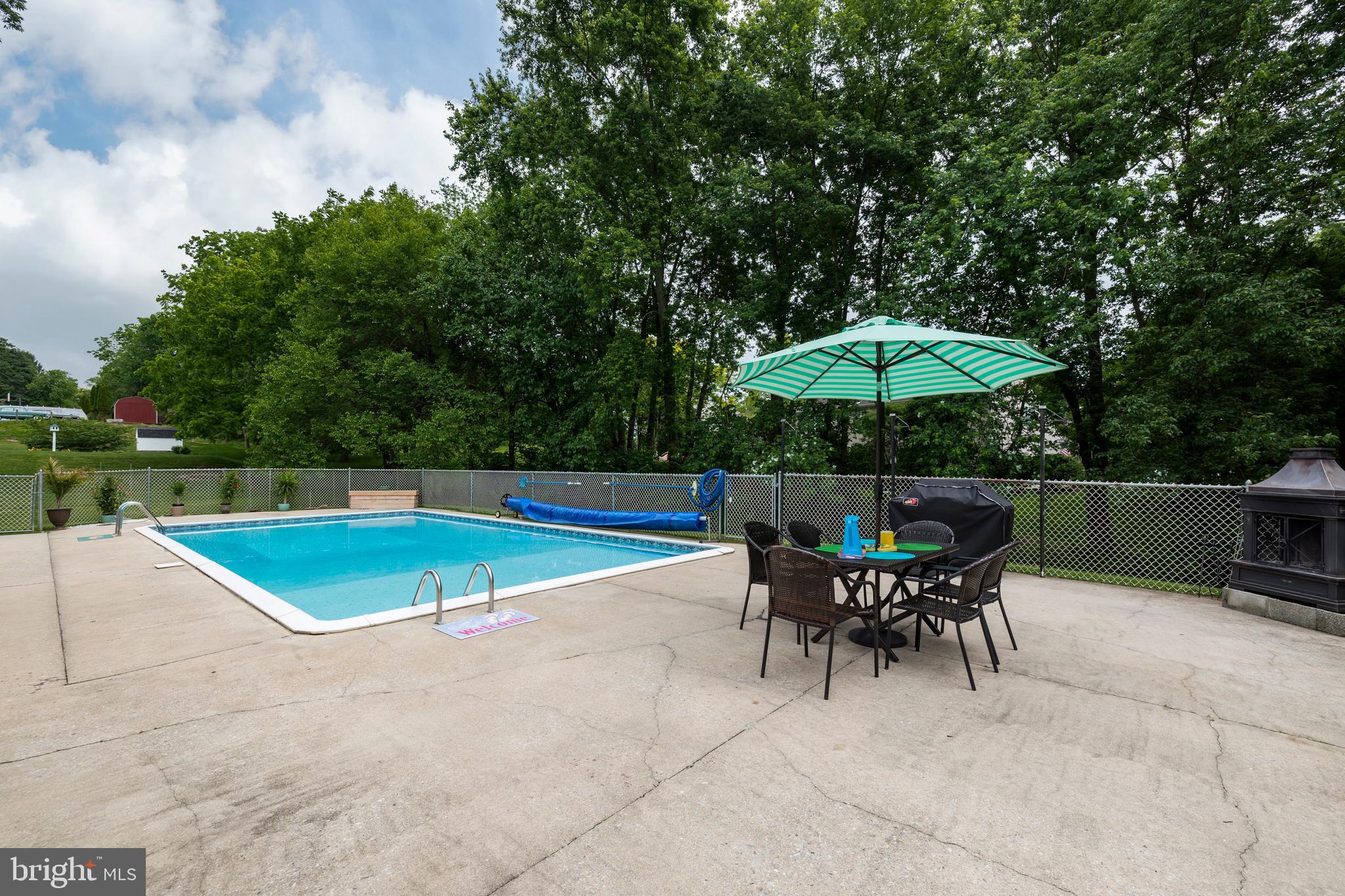 130 West Hillendale Road Kennett Square, PA 19348 - Photo 35 of 53 Swimming Pool