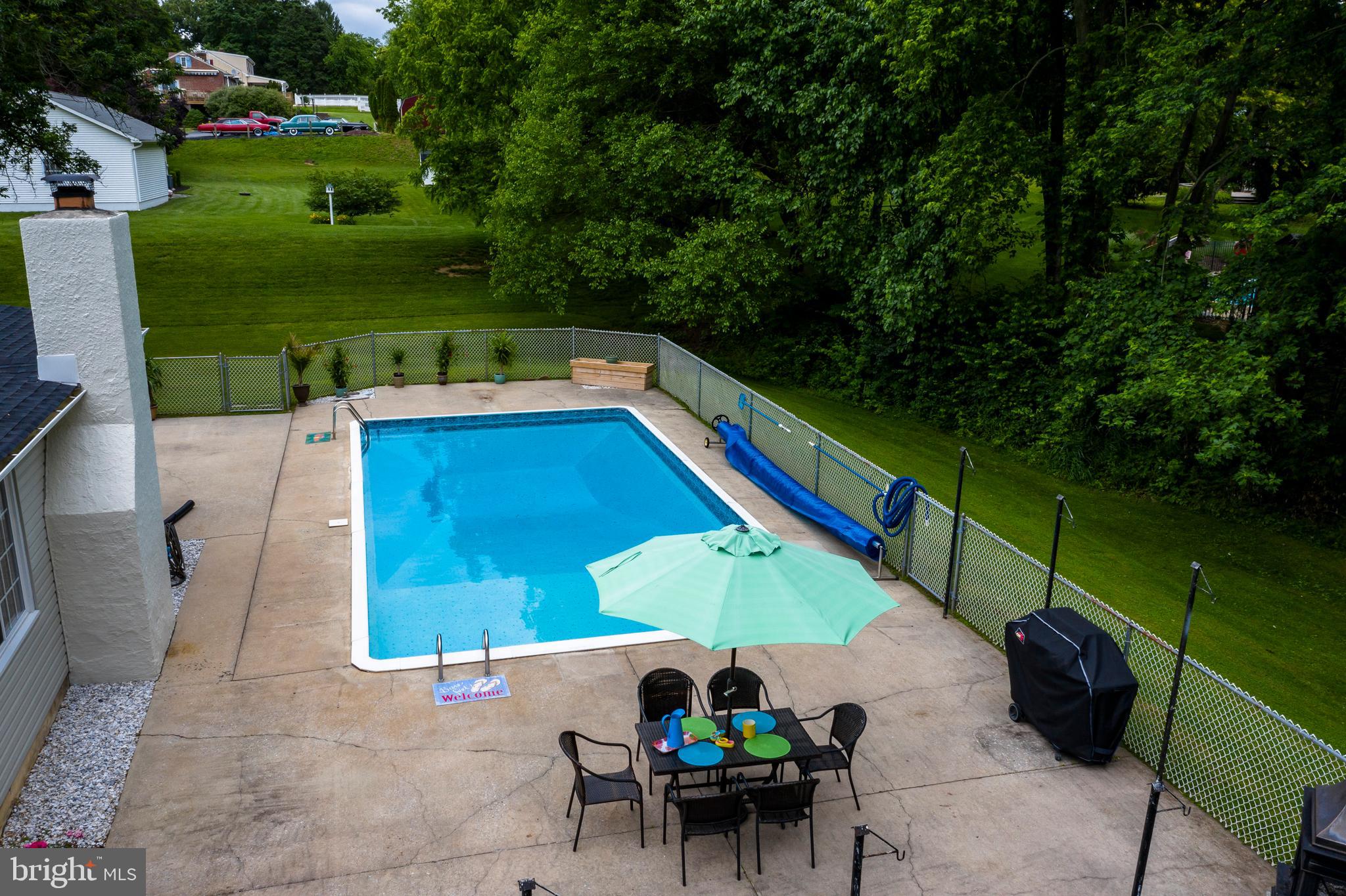 130 West Hillendale Road Kennett Square, PA 19348 - Photo 43 of 53 Swimming Pool