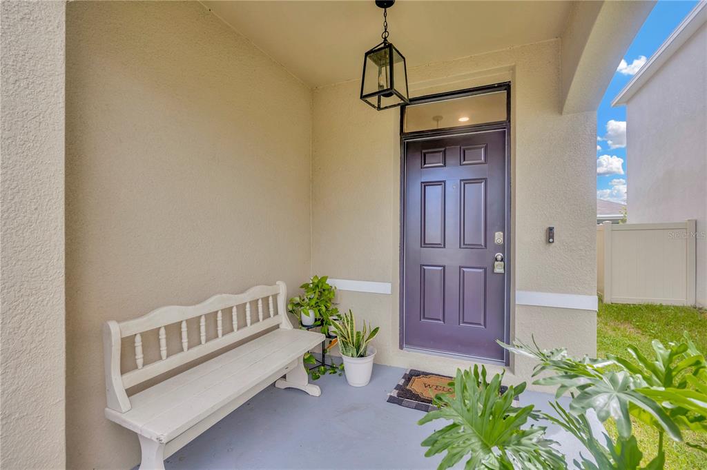 5674 Banbury Ridge Run Wesley Chapel, FL 33545 - Photo 2 of 40 a view of an entryway