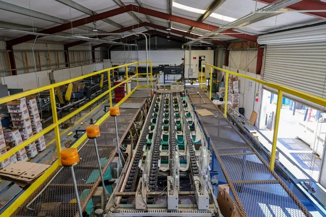 a view of entryway with a front door