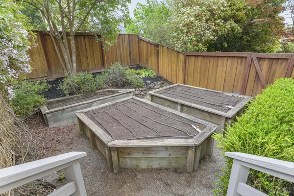 $1,468,000 | 493 Fieldstone Drive, Novato, CA 94945