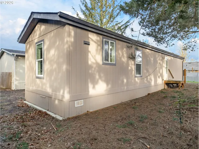 $240,000 | 2696 Southeast Palmquist Road, Gresham, OR 97080