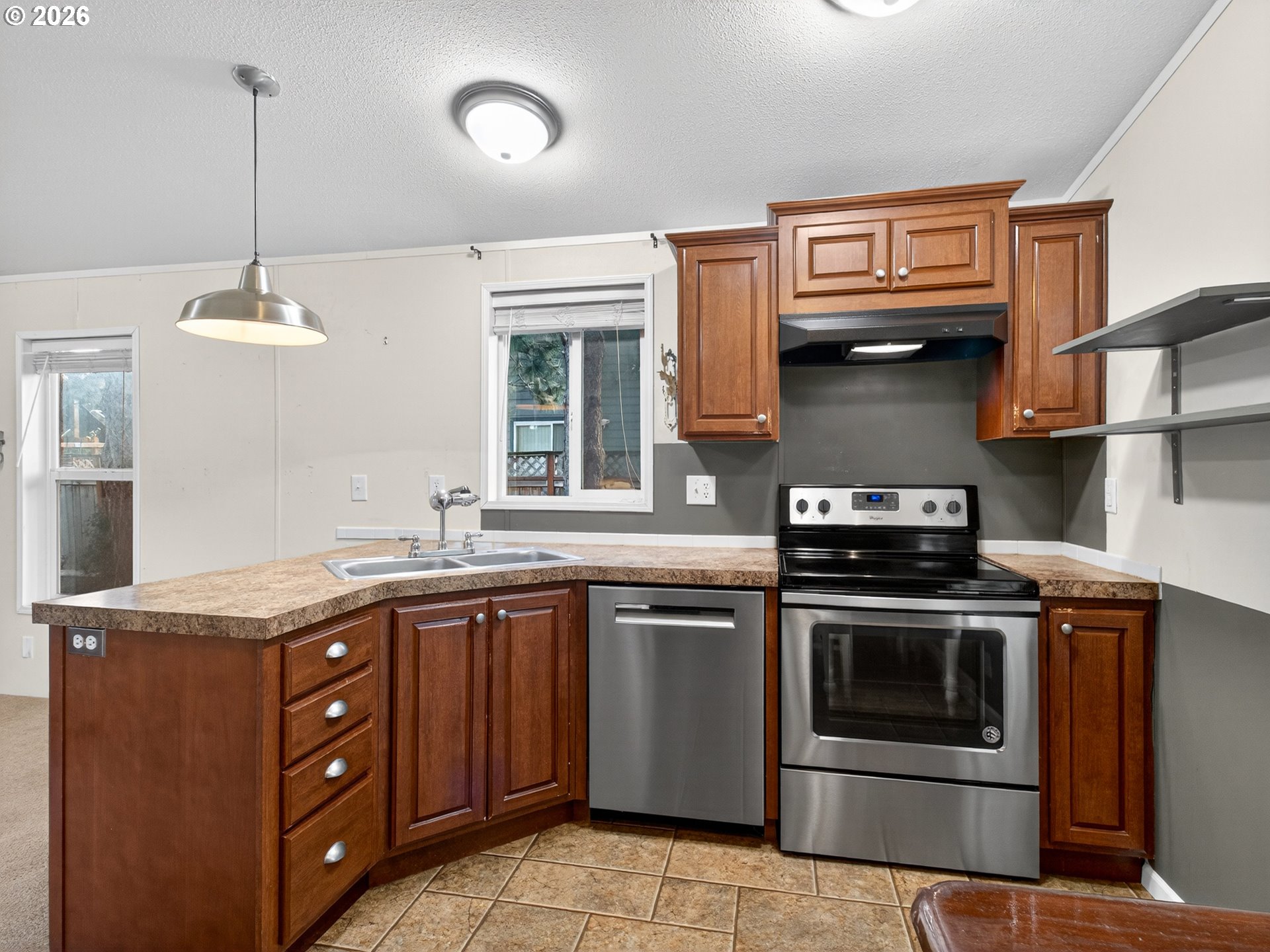 2696 Southeast Palmquist Road Gresham, OR 97080 - Photo 4 of 16