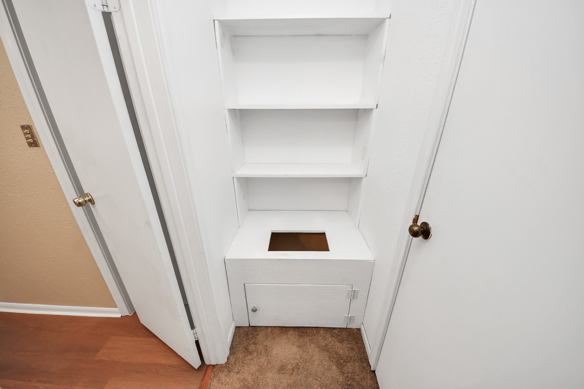 7447 Cambridge Street, Unit 106 Houston, TX 77054 - Photo 36 of 40 a bathroom with a sink and a mirror