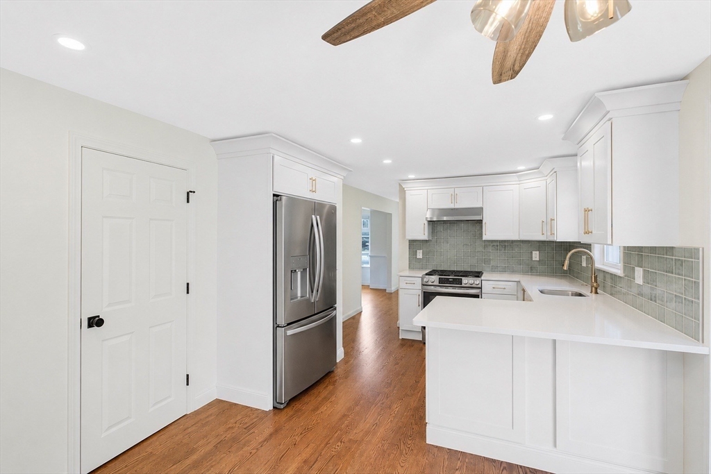138 Orchard Hill Road Haverhill, MA 01835 - Photo 5 of 42