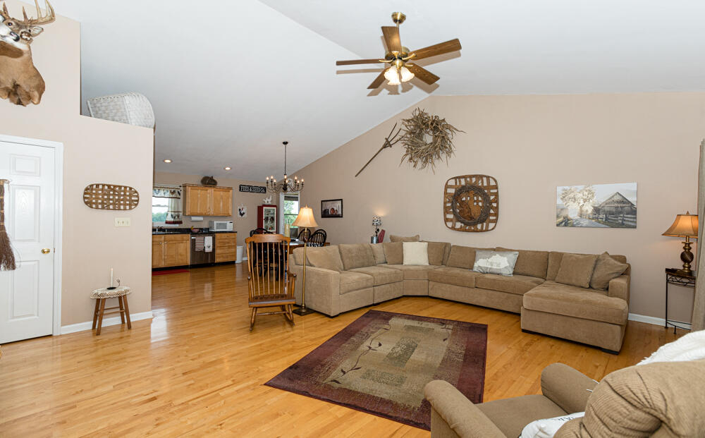 327 Collins Road Paris, KY 40361 - Photo 39 of 73 1F9A6114