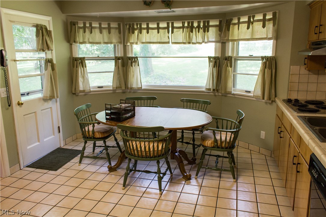 4240 West Bath Road Akron, OH 44333 - Photo 12 of 18