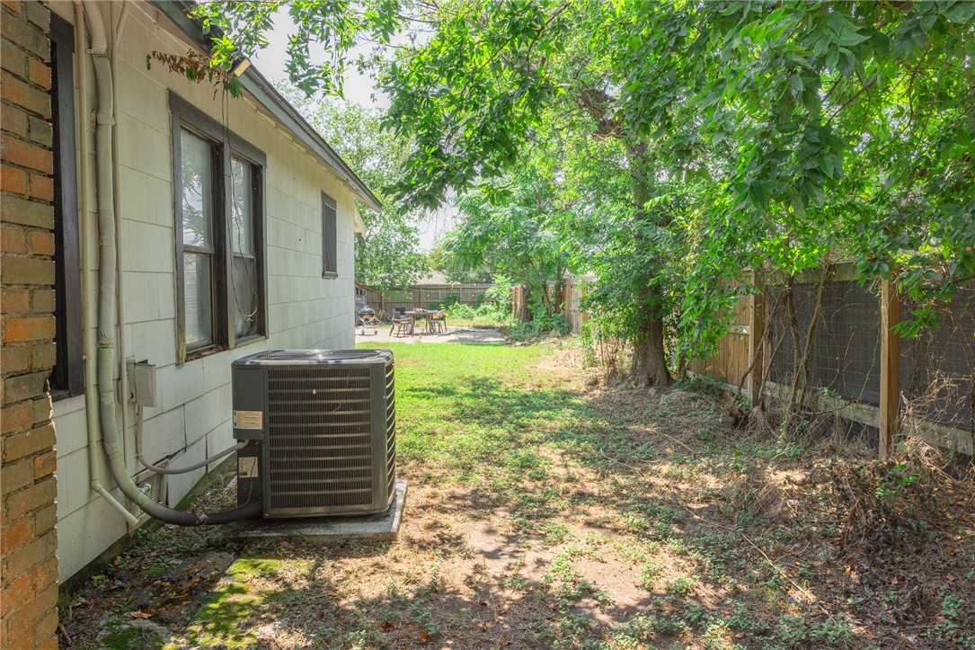 1902 Miller Avenue Bryan, TX 77801 - Photo 36 of 45 a view of a back yard of the house
