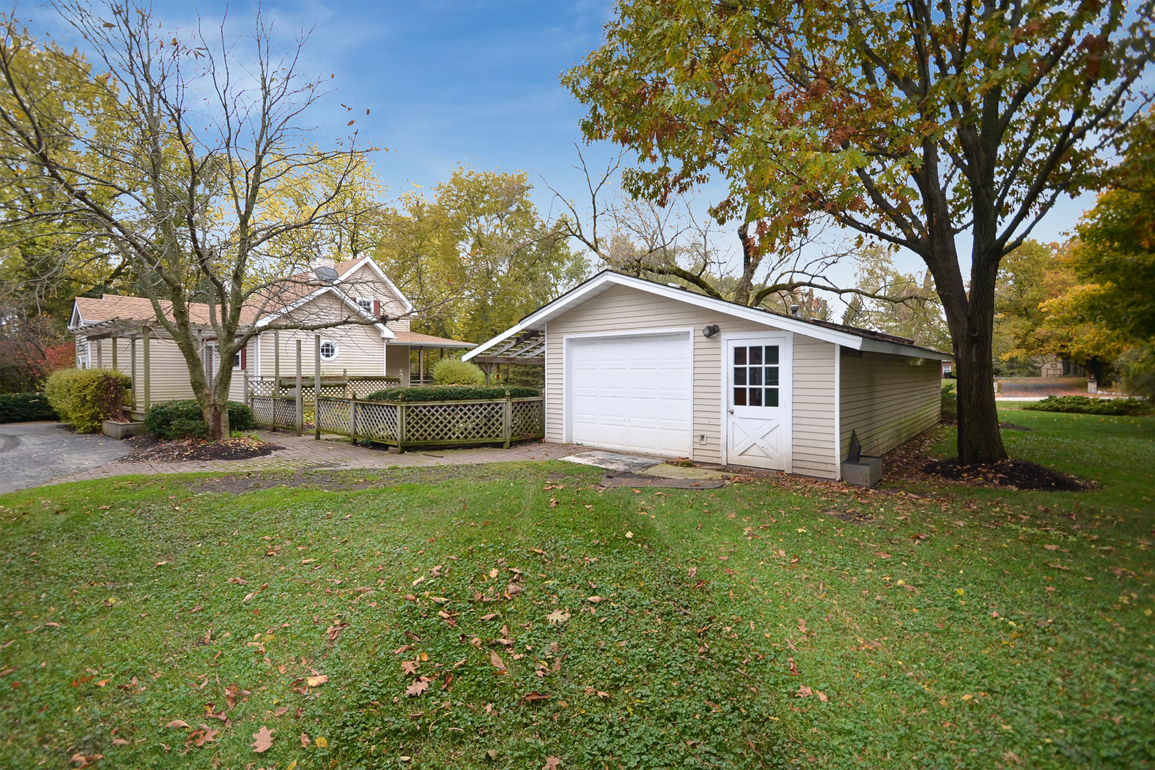 1940 Palatine Road Inverness, IL 60067 - Photo 5 of 7