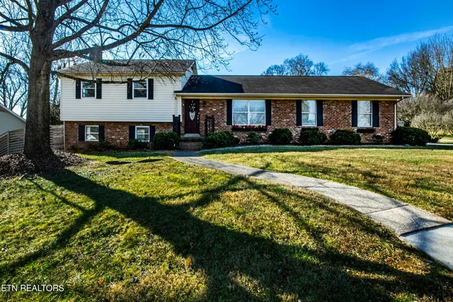 $459,999 | 117 Gayle Road Southwest, Knoxville, TN 37922