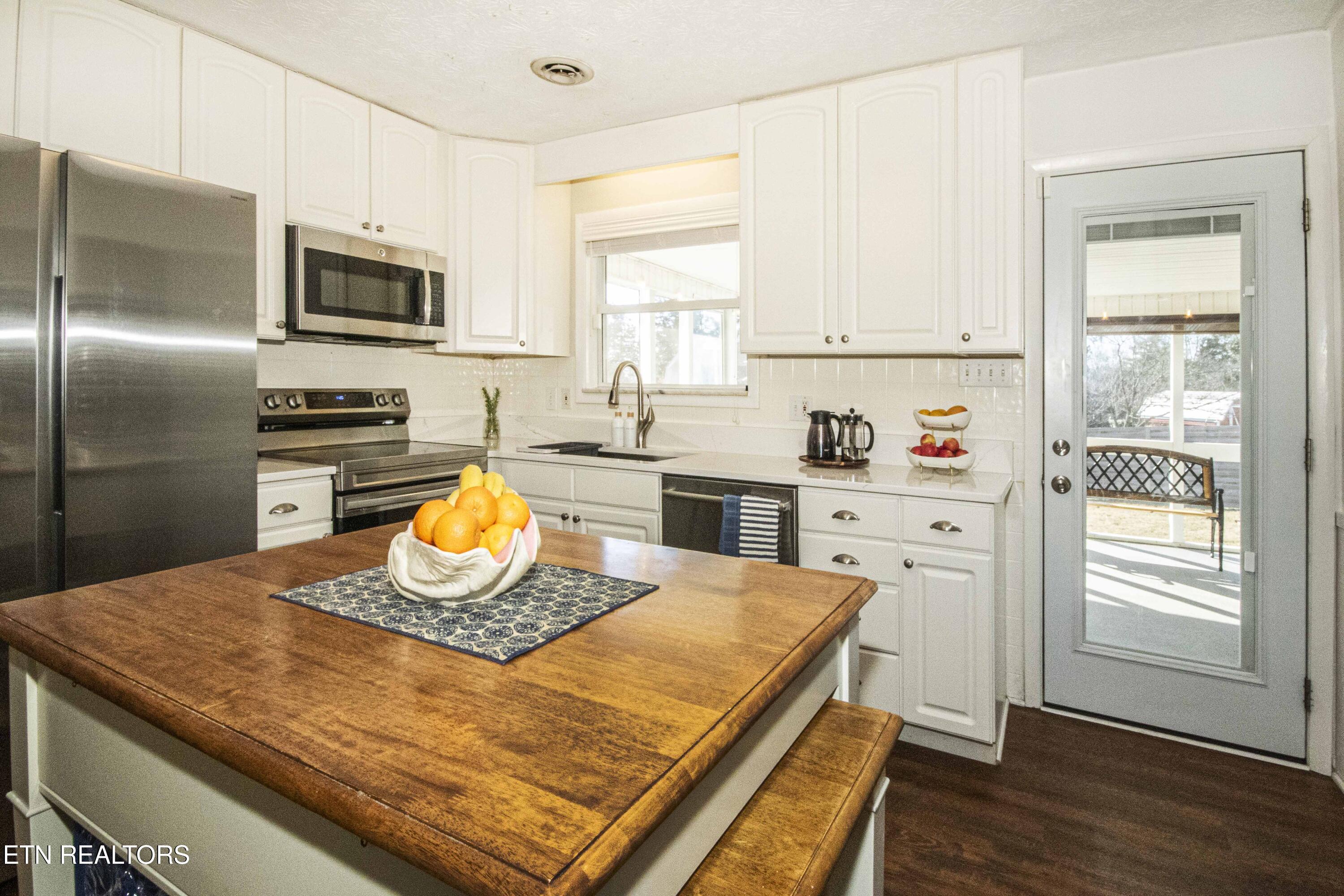 117 Gayle Road Southwest Knoxville, TN 37922 - Photo 12 of 40 V19A7174