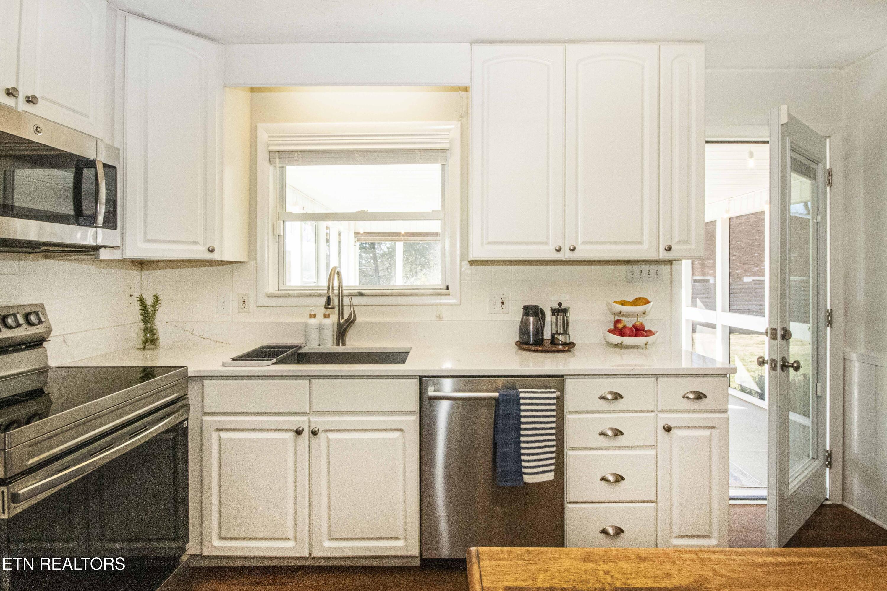 117 Gayle Road Southwest Knoxville, TN 37922 - Photo 14 of 40 V19A7179