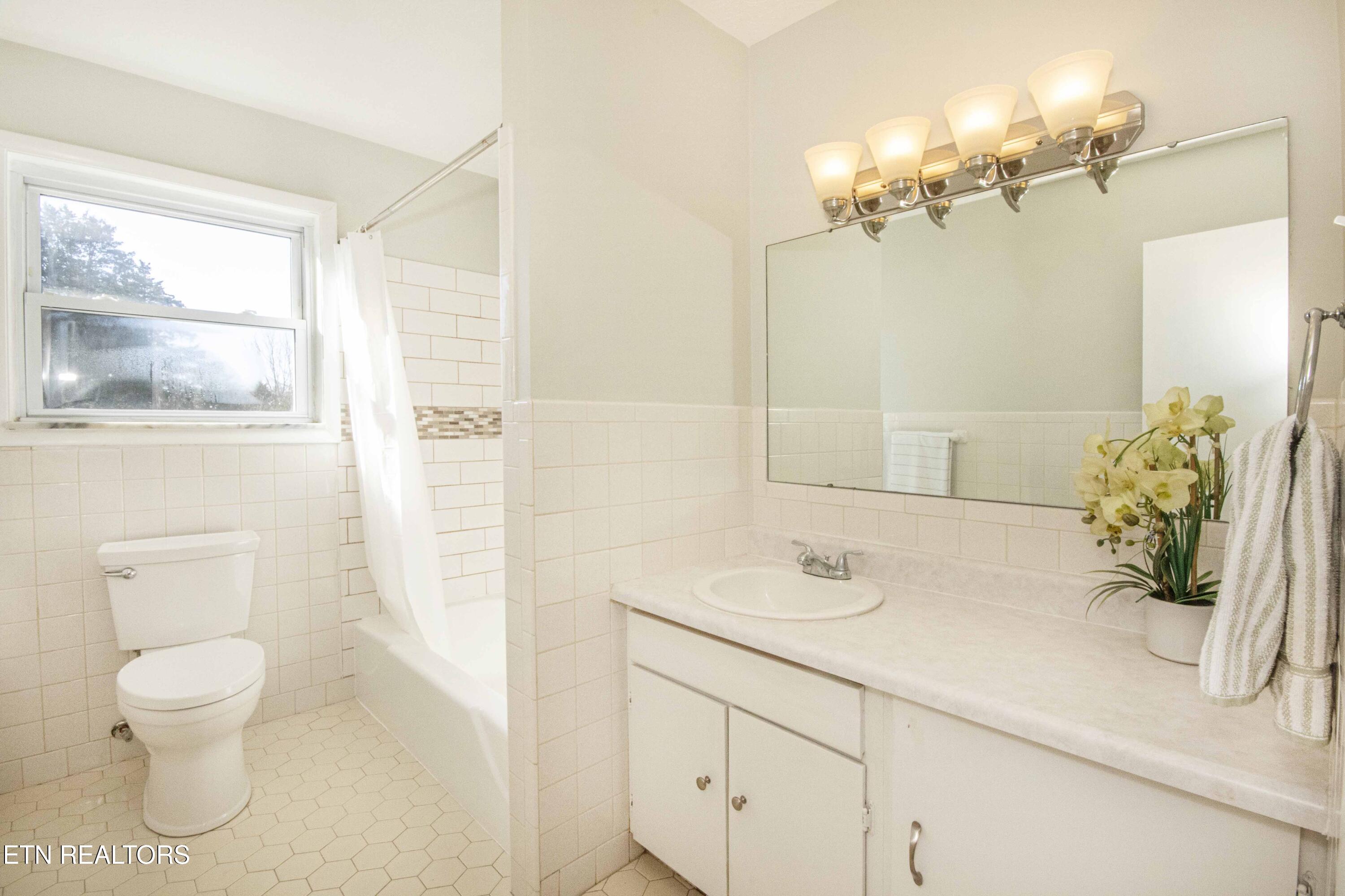 117 Gayle Road Southwest Knoxville, TN 37922 - Photo 27 of 40 V19A7203