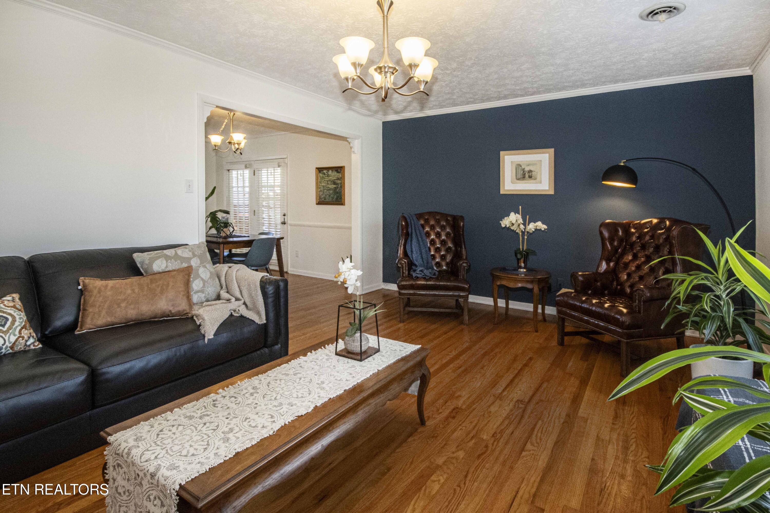 117 Gayle Road Southwest Knoxville, TN 37922 - Photo 4 of 40 V19A7157