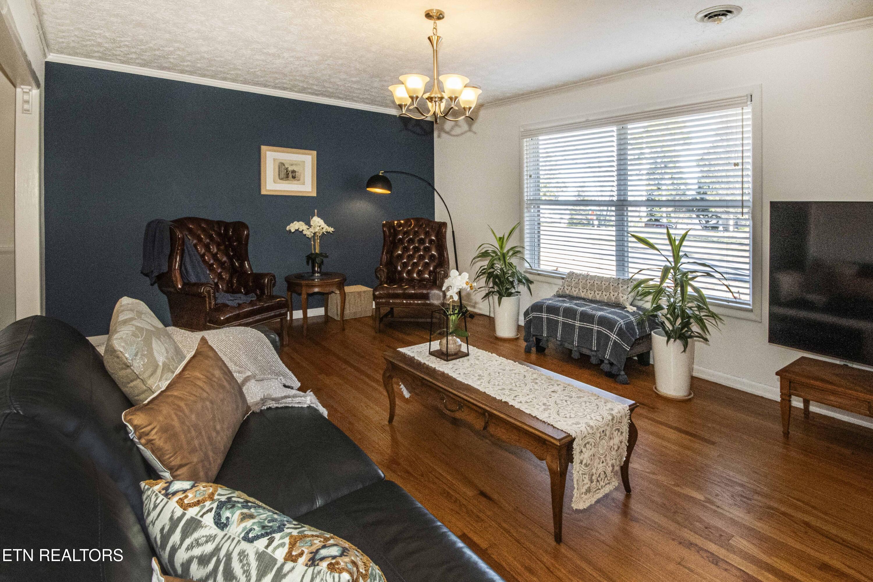 117 Gayle Road Southwest Knoxville, TN 37922 - Photo 5 of 40 V19A7159