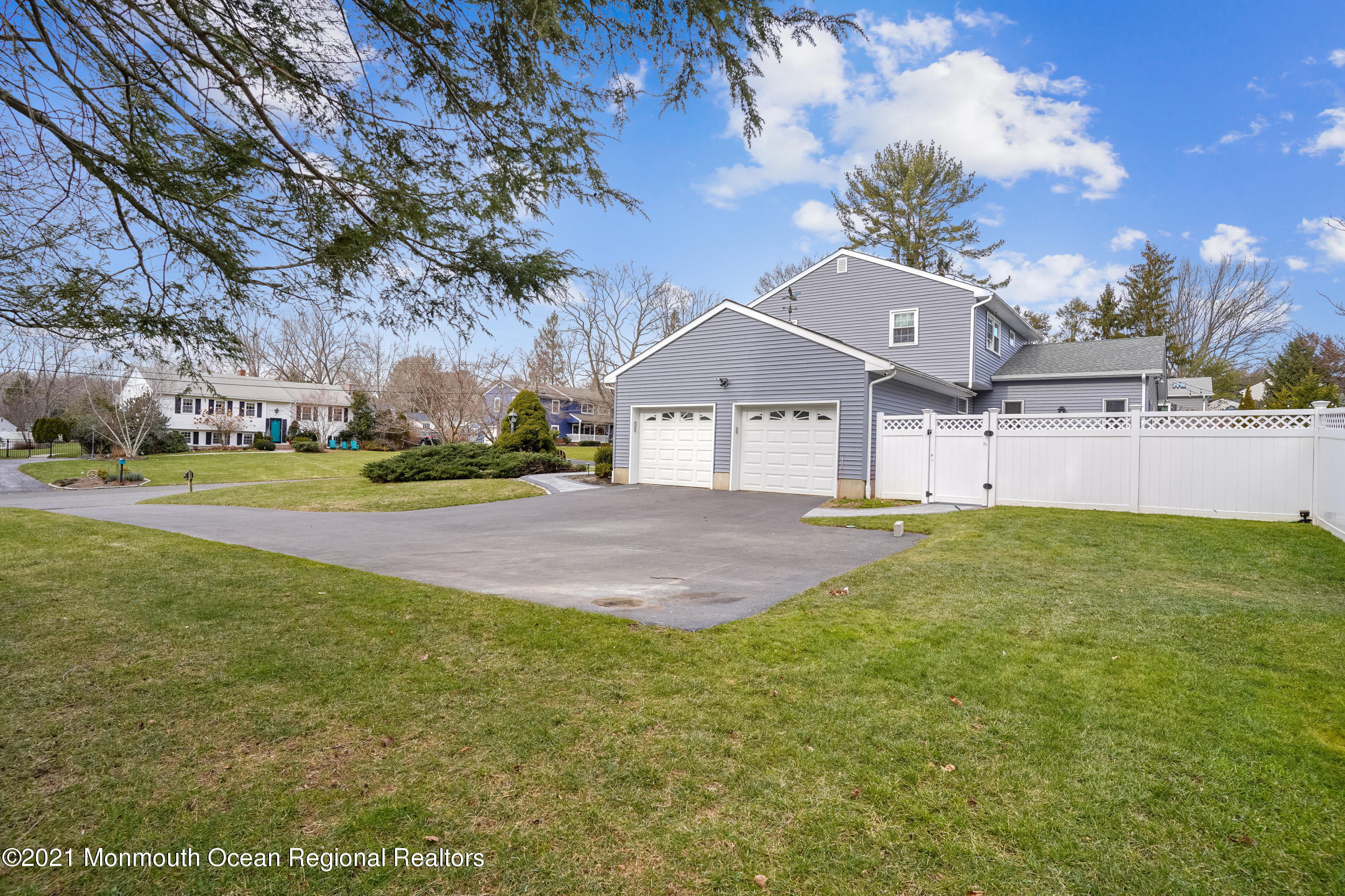 30 Cardinal Road Middletown, NJ 07748 - Photo 3 of 39 VMD_013