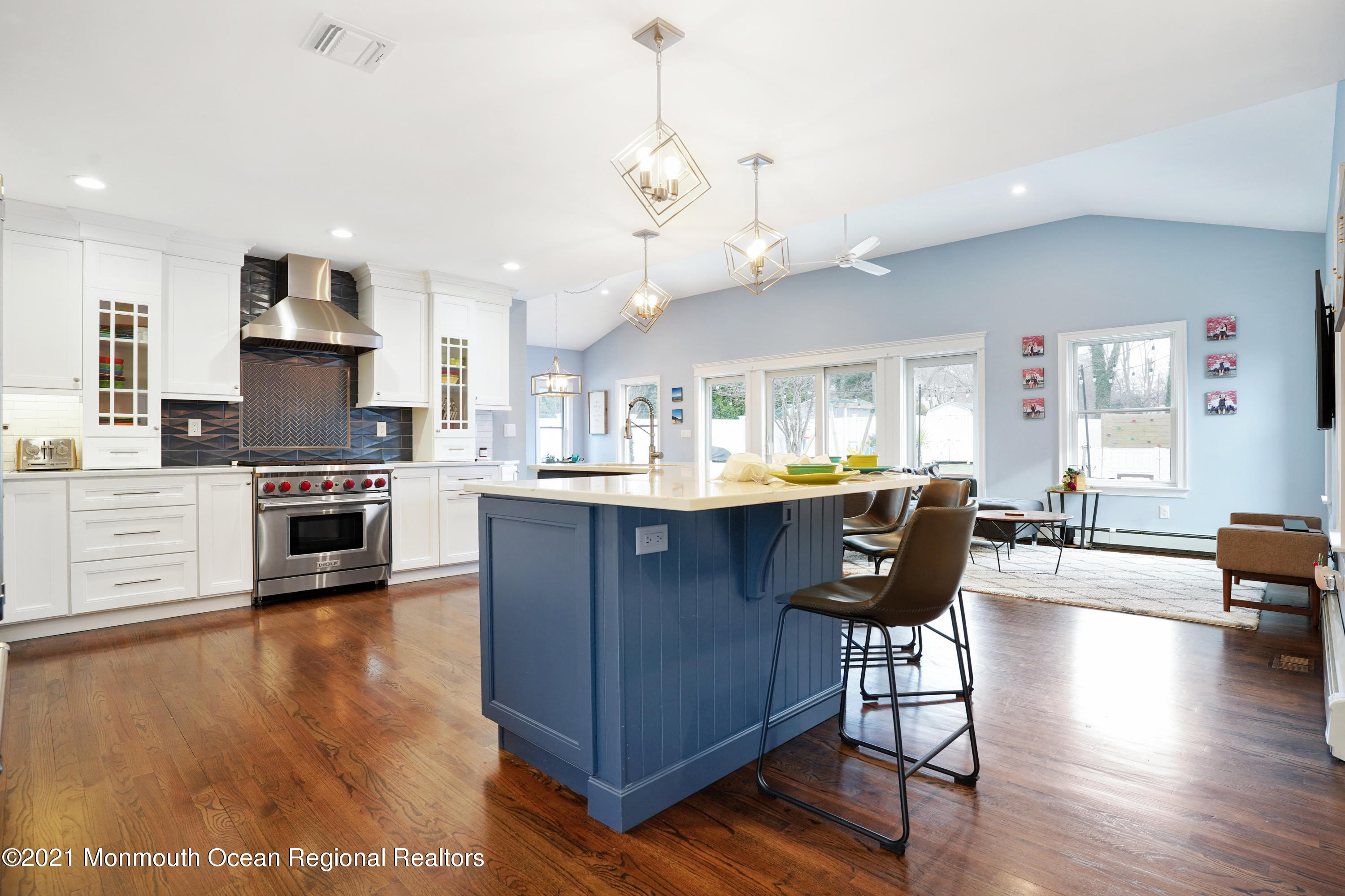 30 Cardinal Road Middletown, NJ 07748 - Photo 8 of 39 VMD_023