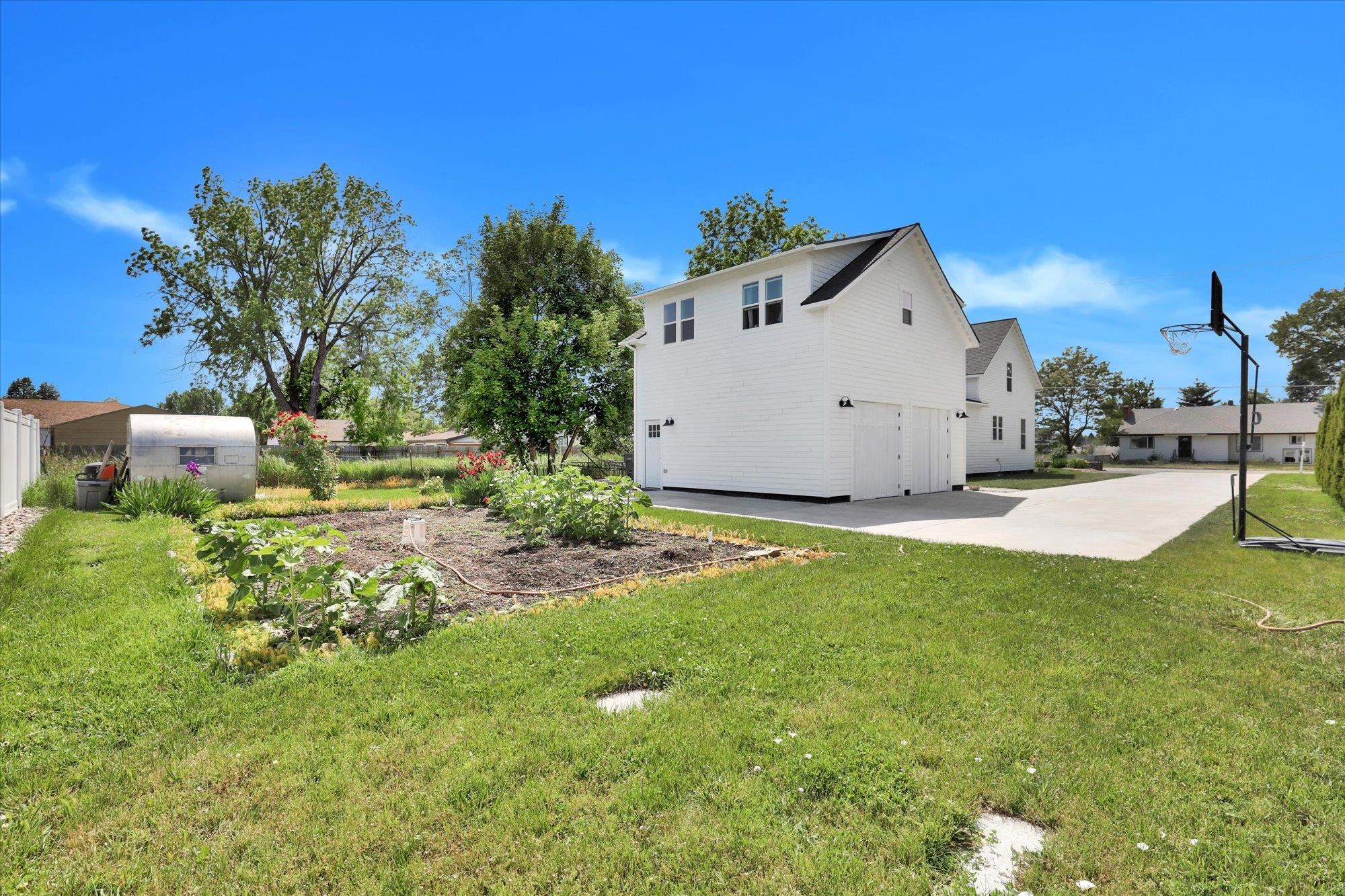 524 North Long Road Spokane Valley, WA 99016 - Photo 29 of 32