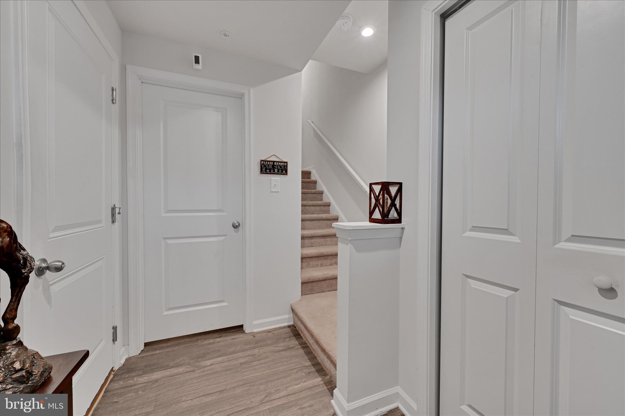 2072 Alex Road Easton, PA 18040 - Photo 6 of 33 Entrance