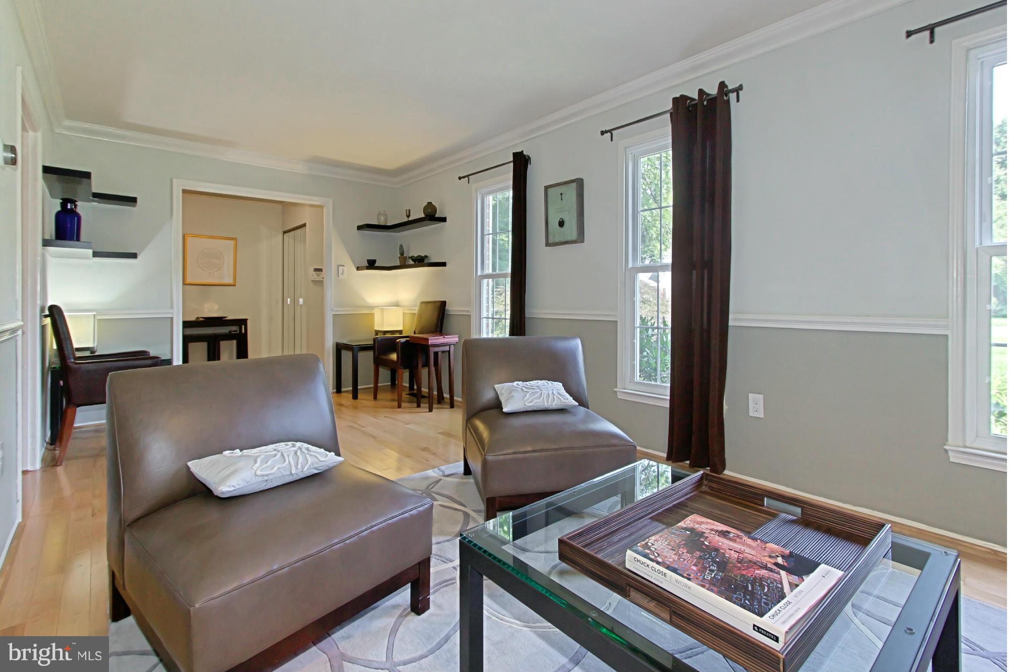 2317 Rosedown Drive Reston, VA 20191 - Photo 5 of 29 Living Room