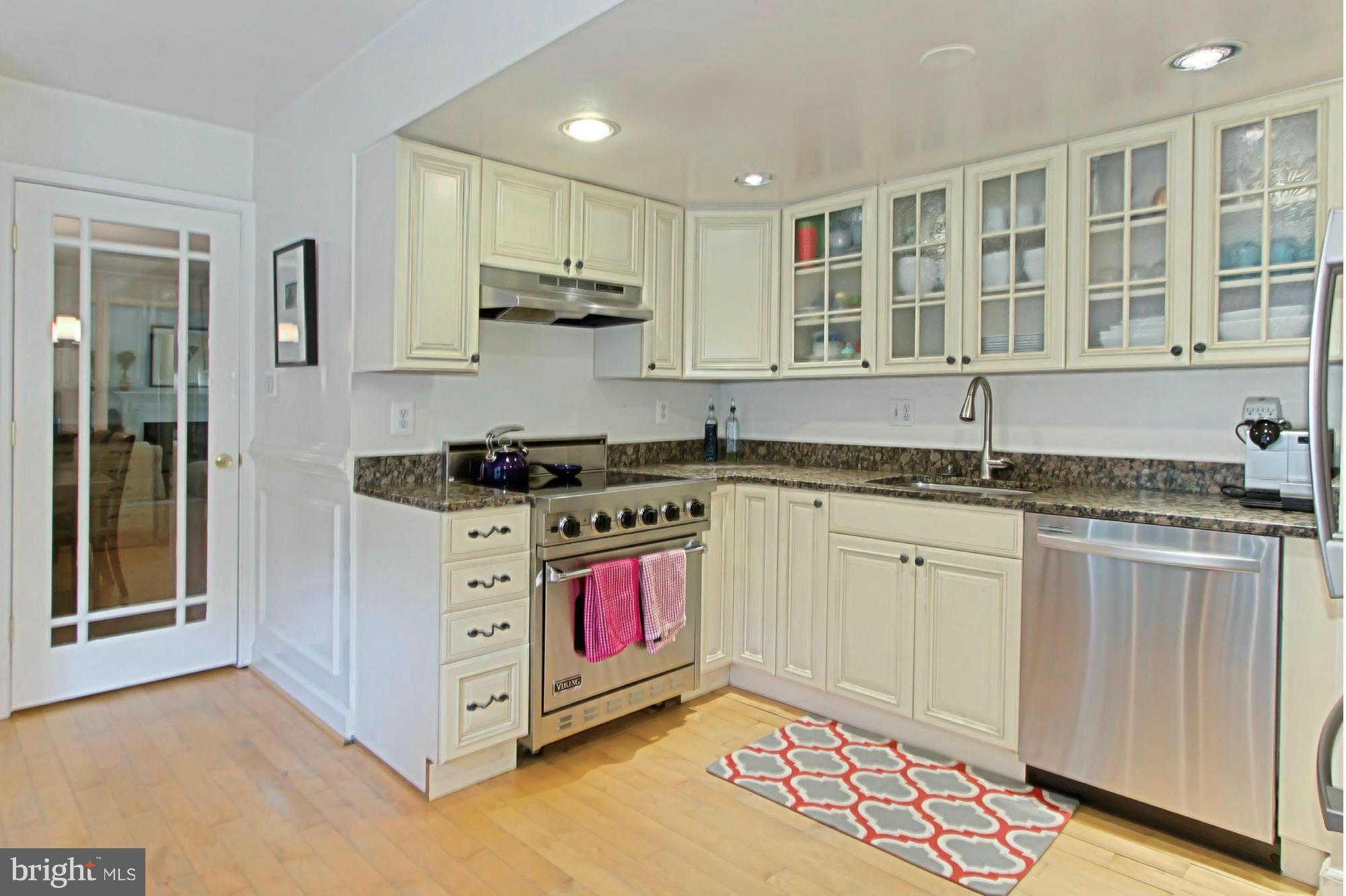 2317 Rosedown Drive Reston, VA 20191 - Photo 7 of 29 Kitchen with Custom Cabinets