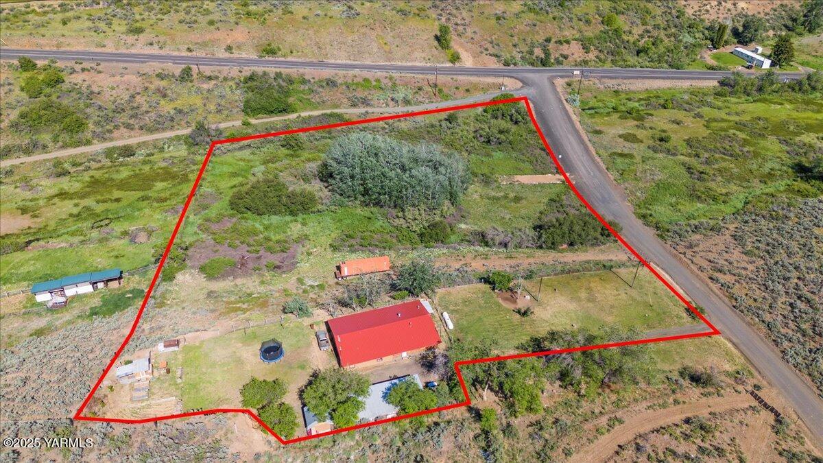 101 West Slavin Road Yakima, WA 98903 - Photo 2 of 37