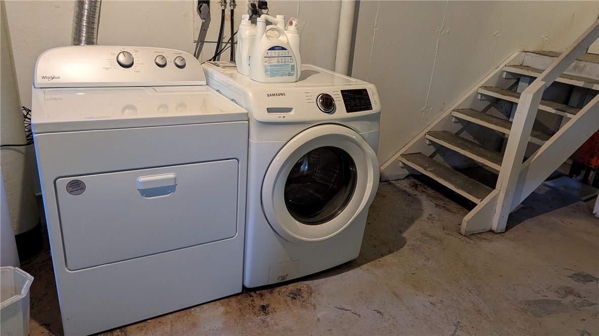 725 State Street Oneonta, NY 13820 - Photo 24 of 25 Washer-Dryer