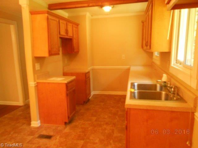 725 Old Embler Road Thomasville, NC 27360 - Photo 3 of 11 Gallery Image 3
