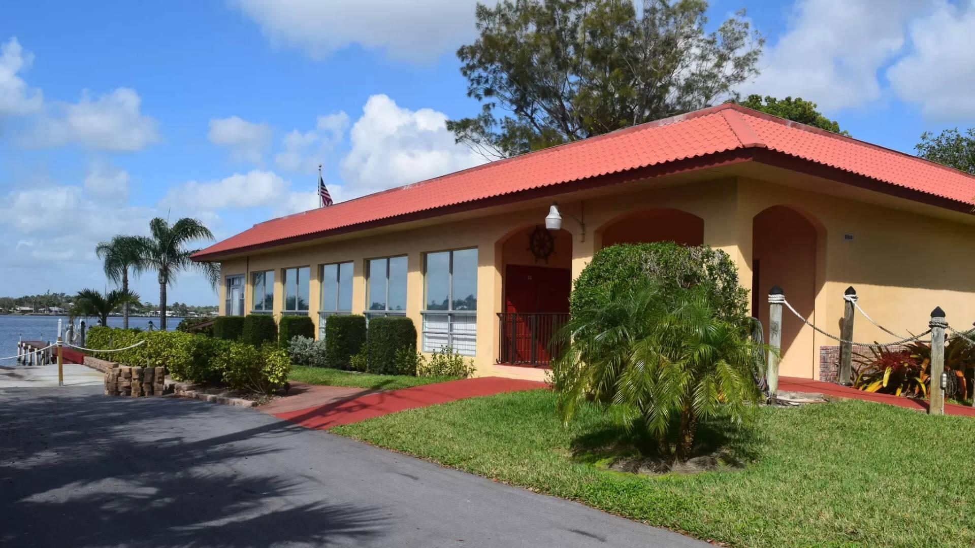 1965 Southwest Palm City Road, Unit 33I Stuart, FL 34994 - Photo 30 of 30 YachtClub