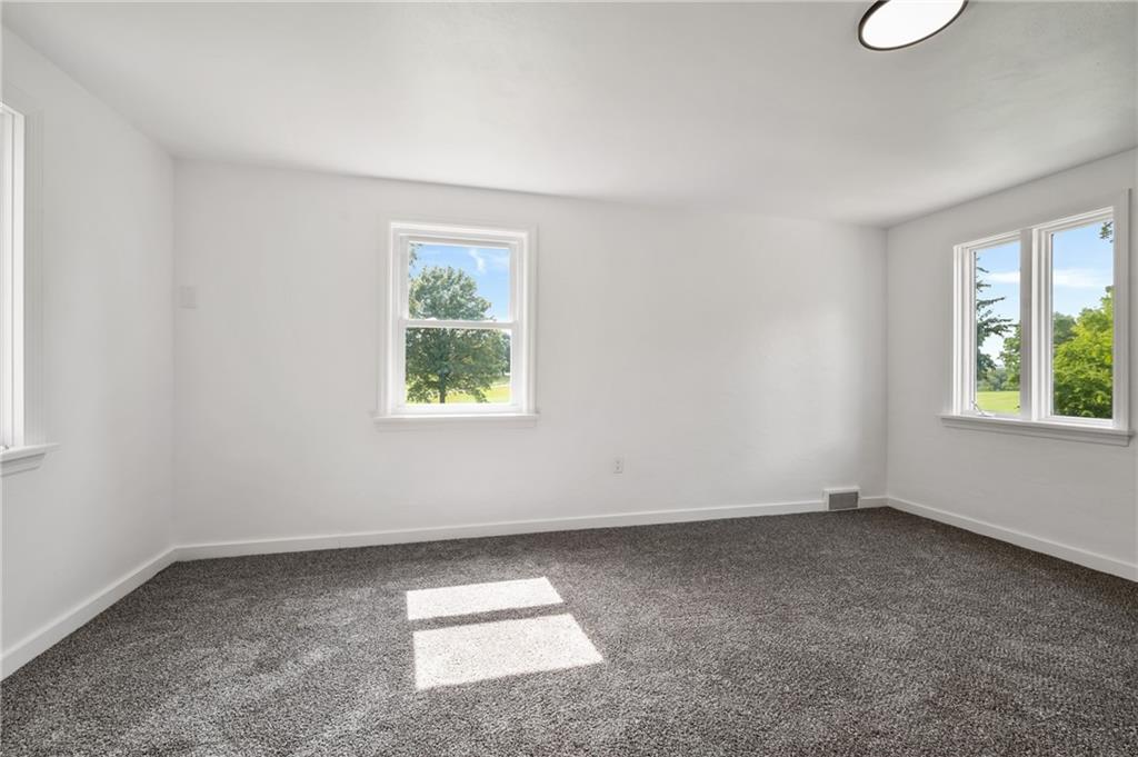 307 Churchill Road Pittsburgh, PA 15235 - Photo 22 of 45